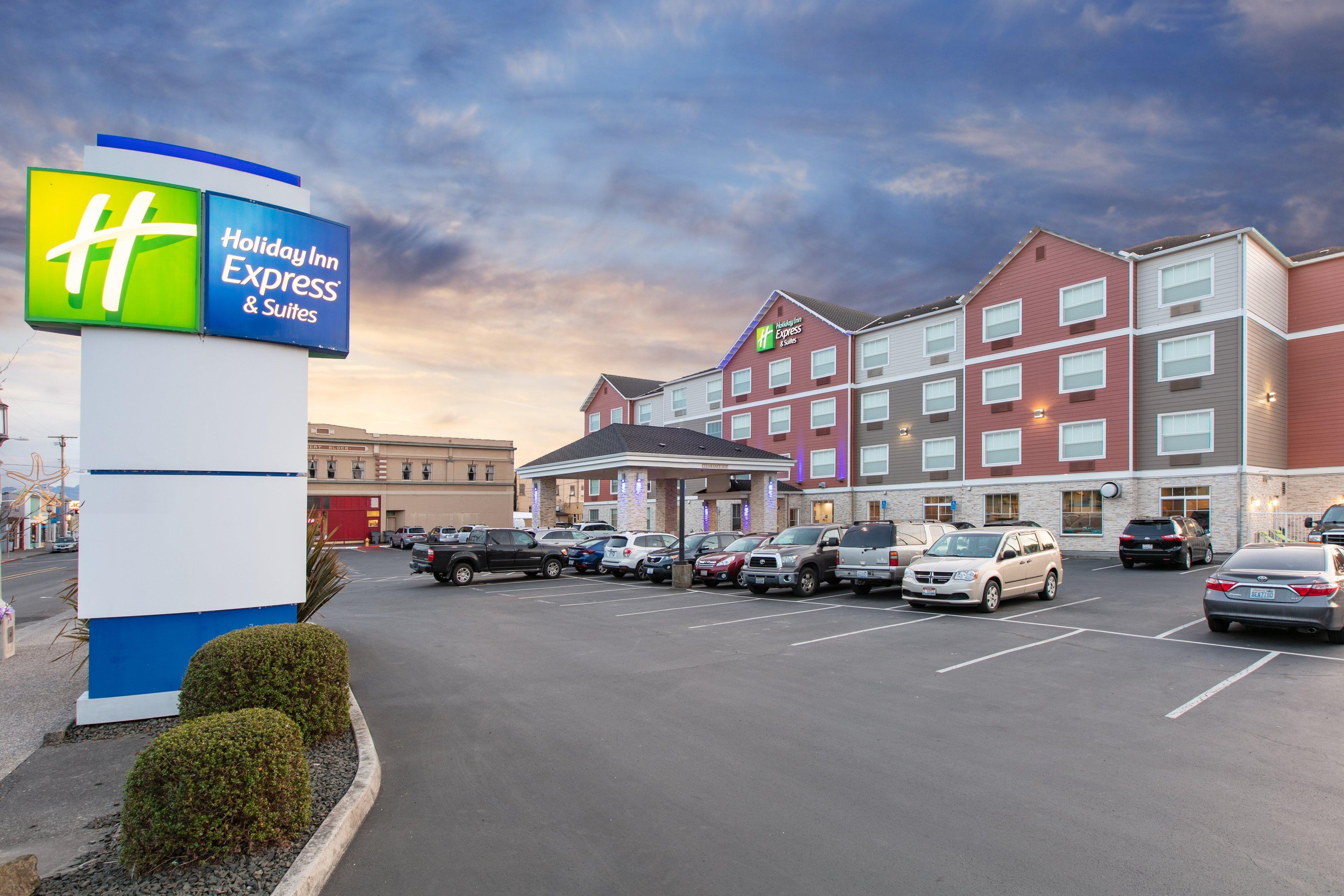 Holiday Inn Express Hotel & Suites Seaside Convention Center By Ihg Ngoại thất bức ảnh